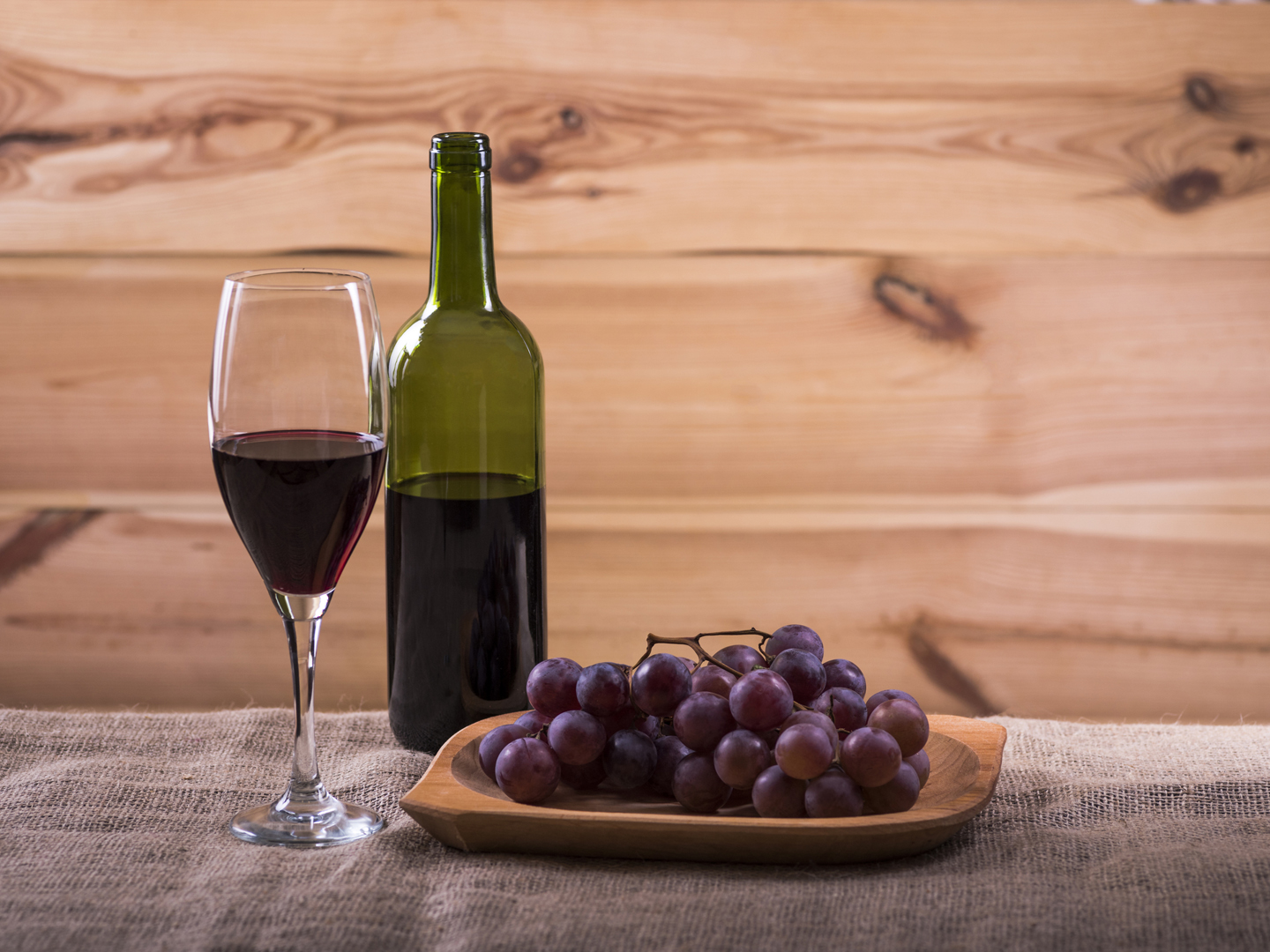 芝士拼盘和葡萄酒——一种简单的零食