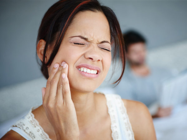 肉毒杆菌能阻止磨牙?|牙科,安德鲁·韦尔，医学博士