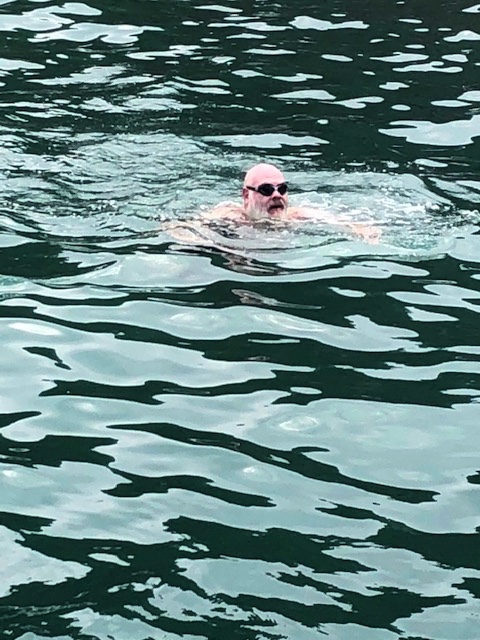 36 AW游泳在圣托里尼2_20181017