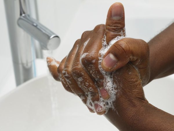 不用再用抗菌洗手液了
