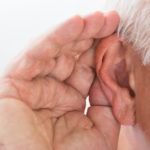 饮食能预防听力丧失吗?耳朵，鼻子，喉咙安德鲁·威尔医学博士