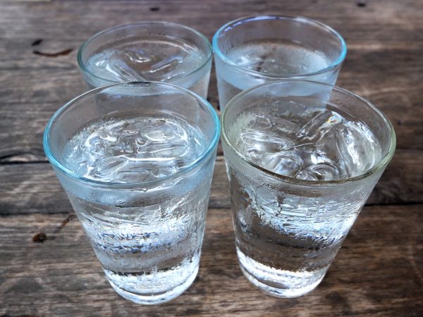 水,必要的营养平衡生活| | Andrew Weil,医学博士